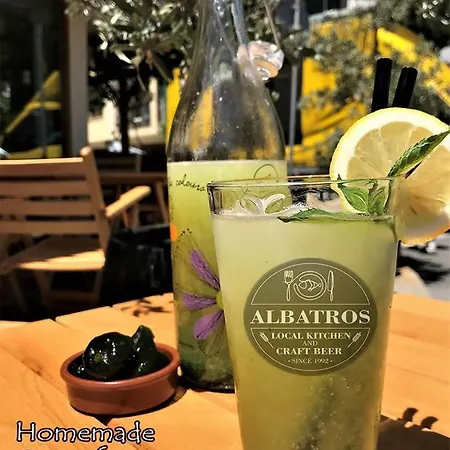 Albatros New Town 3*