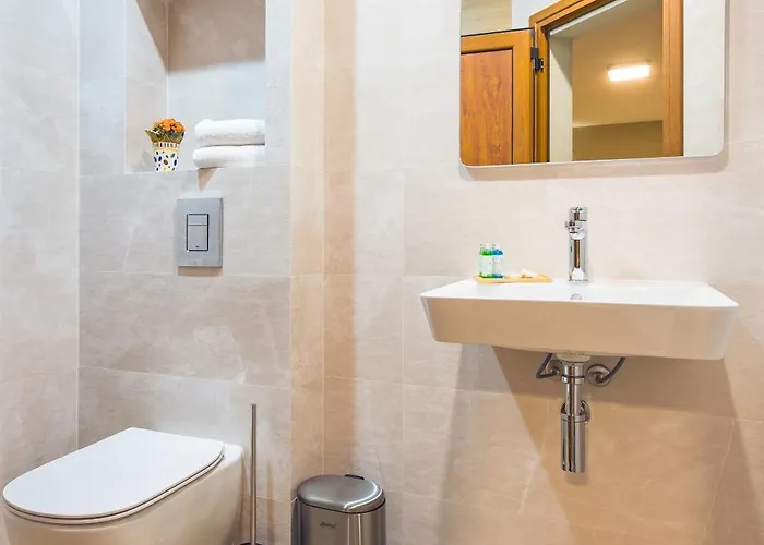 Hotel Albatros New Town 3*