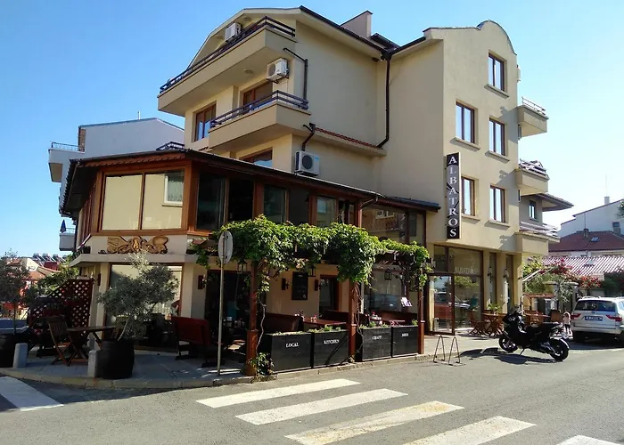 Hotel Albatros New Town 3*