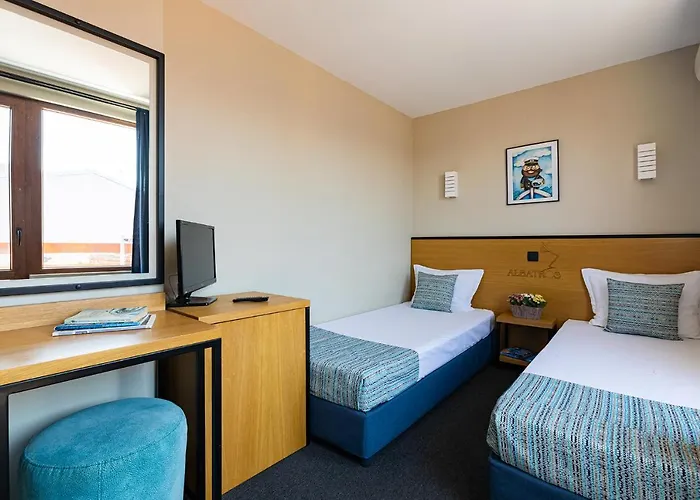 Albatros New Town סוזופול