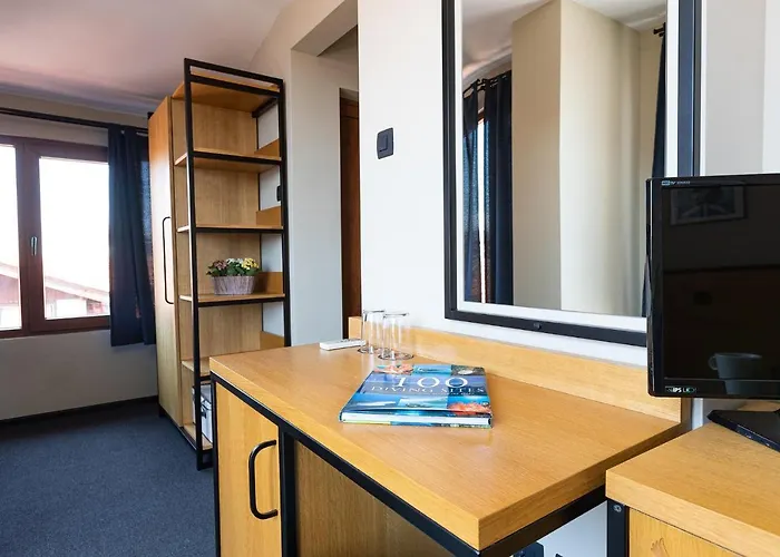 Albatros New Town מלון 3*