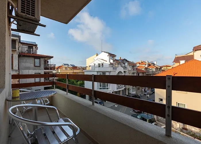 Albatros New Town סוזופול