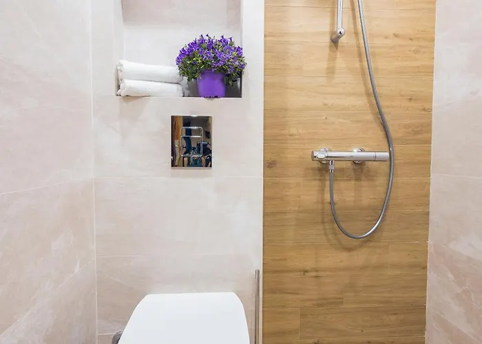 מלון Albatros New Town